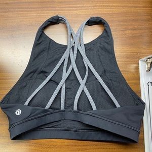 Lululemon bra size 6
